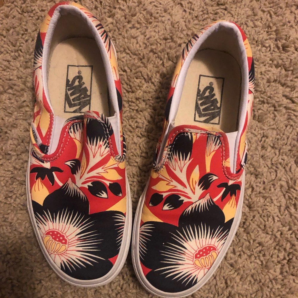 Slip on floral Vans